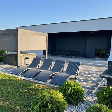 K Relax Place, Varazdinske Toplice, Modern Home With Sauna, Jacuzzi, Wifi Luaran gambar