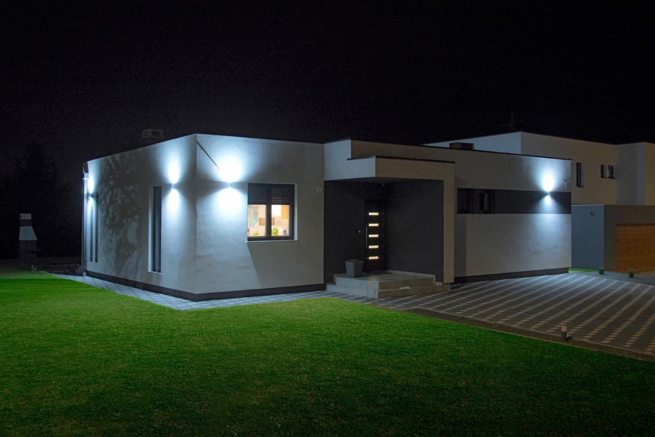 K Relax Place, Varazdinske Toplice, Modern Home With Sauna, Jacuzzi, Wifi Luaran gambar